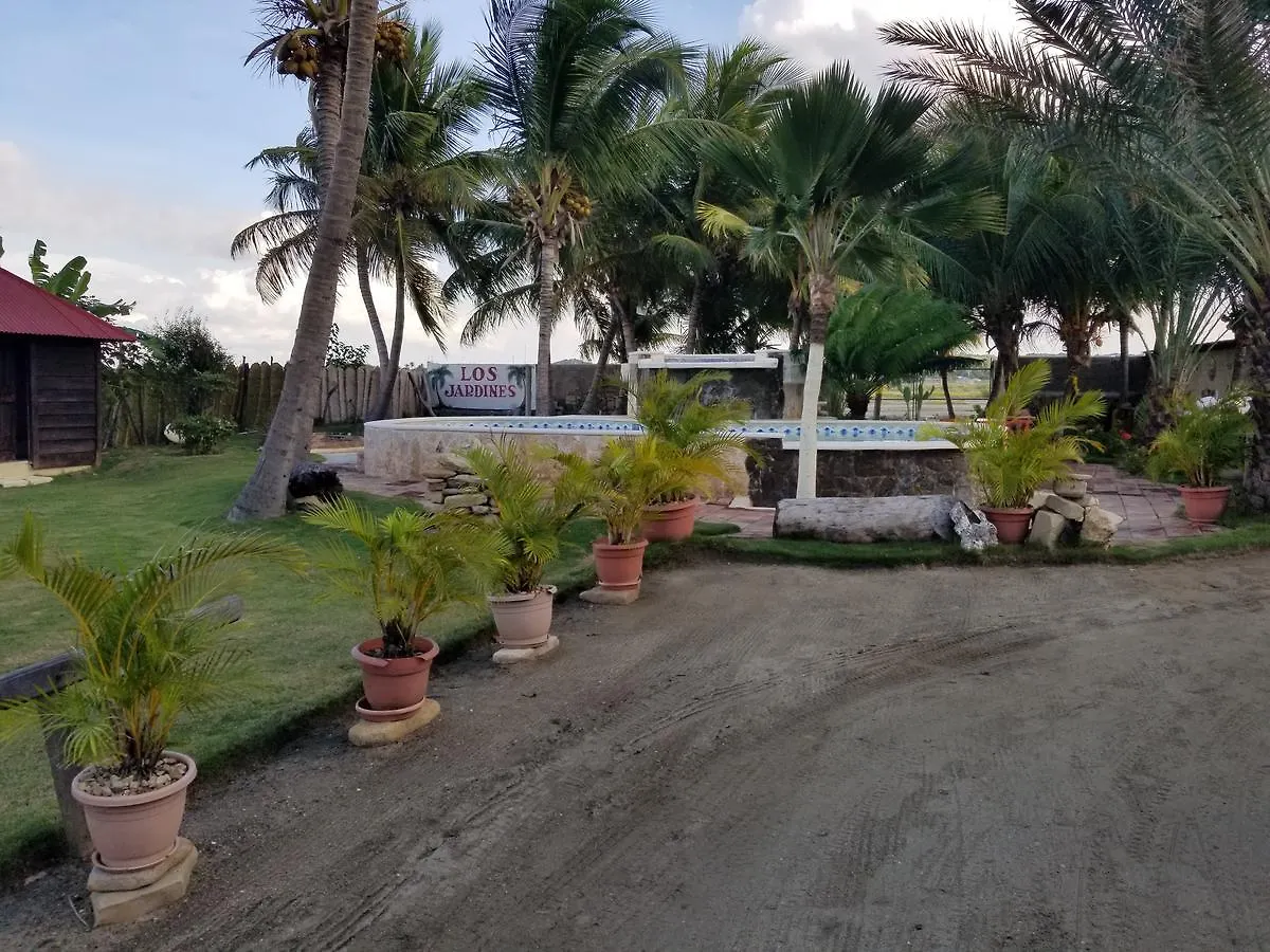 Hotel los jardines Monte Cristi