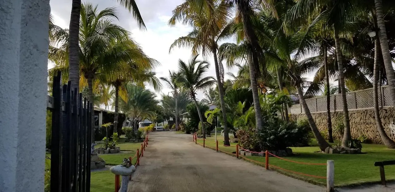 Hotel los jardines Monte Cristi