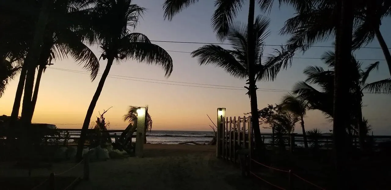 Hotel los jardines Monte Cristi